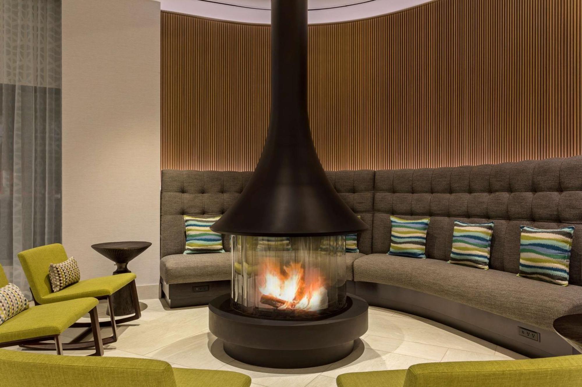 Hilton Garden Inn Boston Brookline, Ma Eksteriør bilde