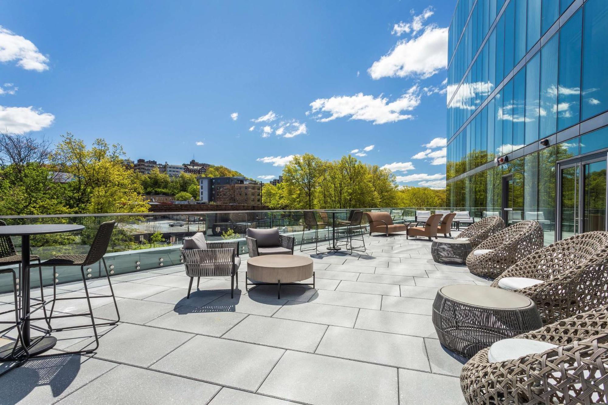 Hilton Garden Inn Boston Brookline, Ma Eksteriør bilde